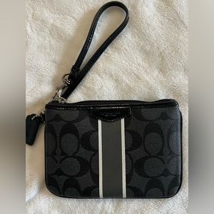 Coach Wristlet Black & Gray